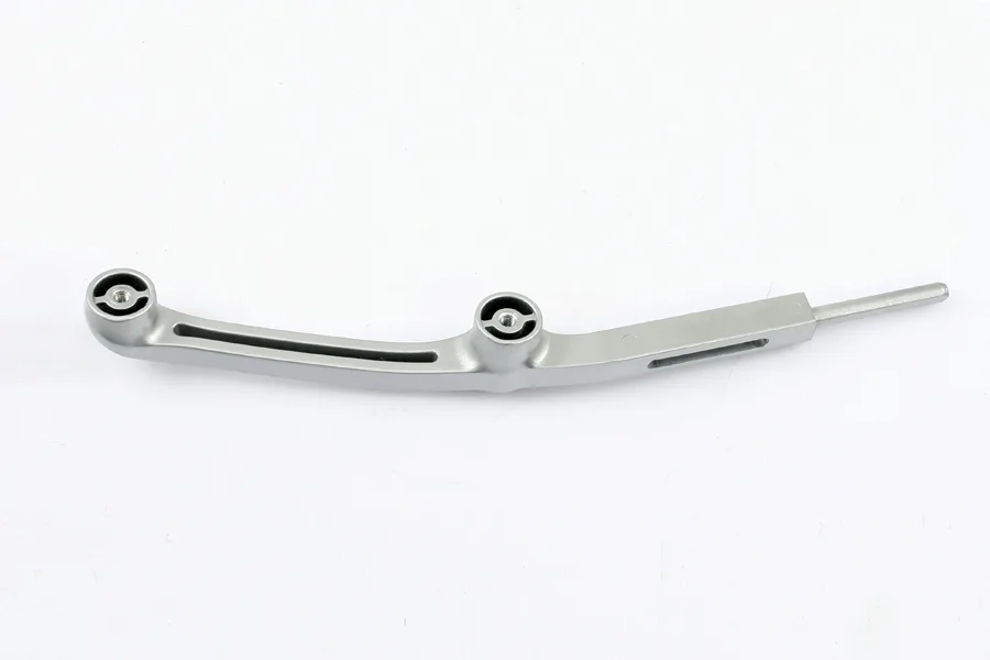 CFMOTO 650MT ON SIPERLIK BAGLANTI BRAKETI SAG UST