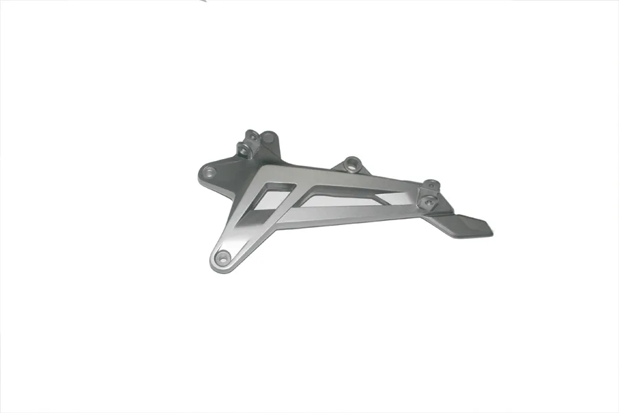 CFMOTO CF NK 150 ARKA BASAMAK BRAKETI SAG