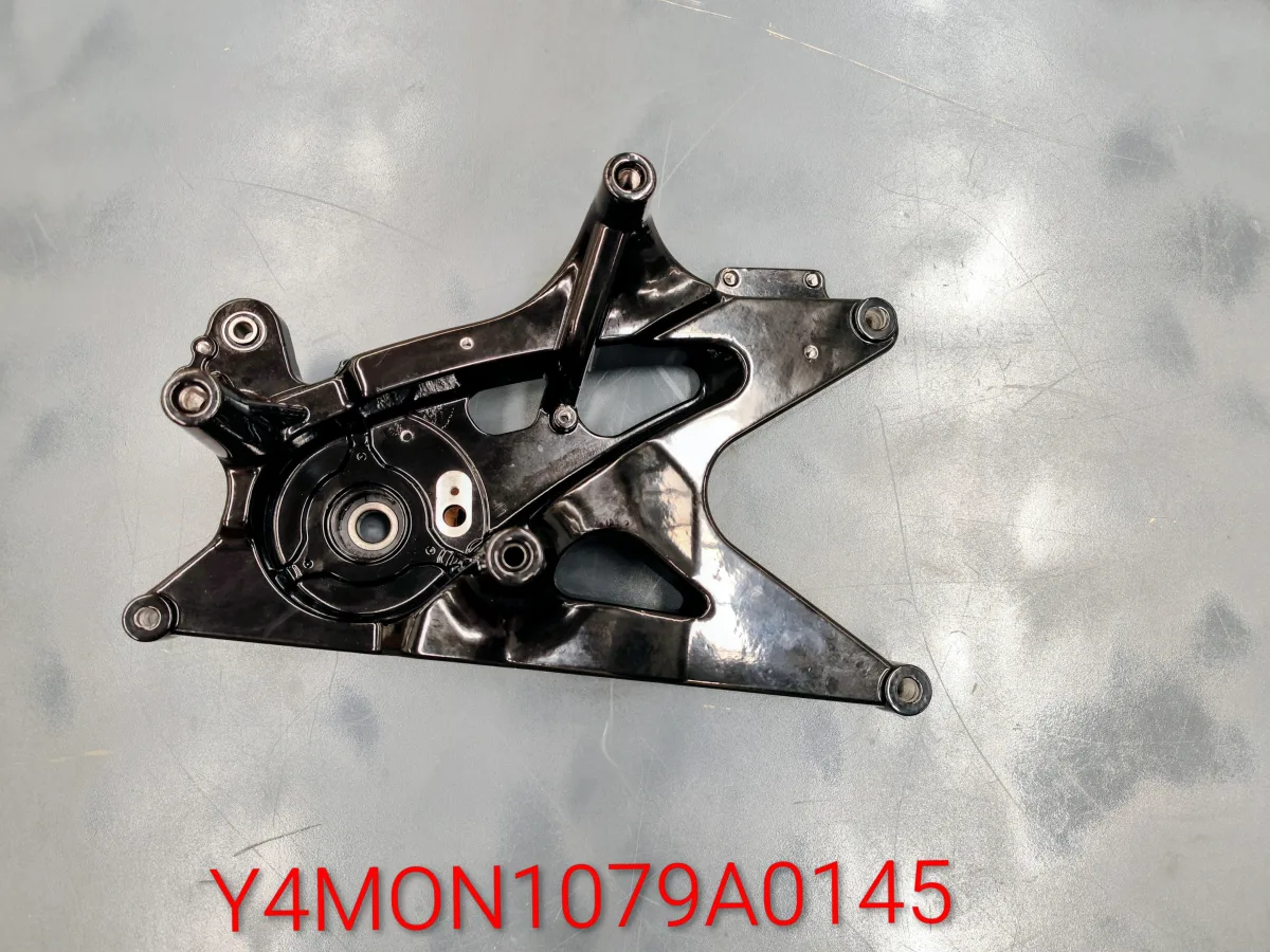 MONDIAL 125 VELOMAX EGZOZ BAGLANTI BRAKETI