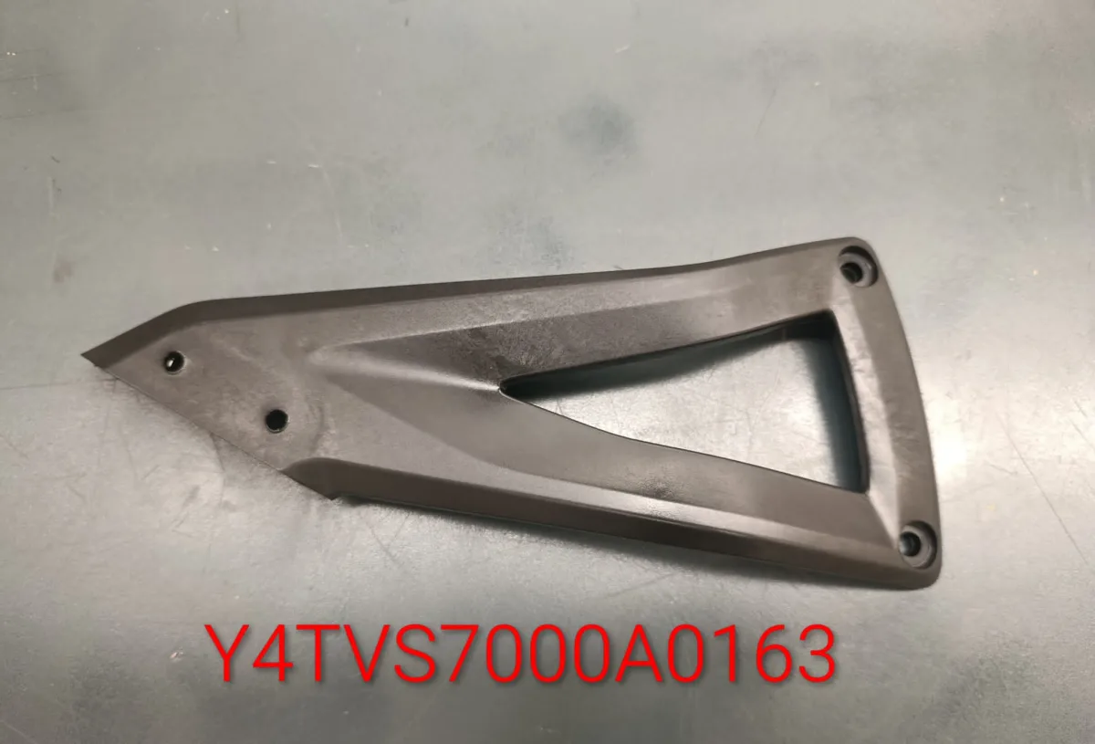 TVS APACHE RTR 200 4V E5+ ARKA CAMURLUK ARKA BRAKET SOL