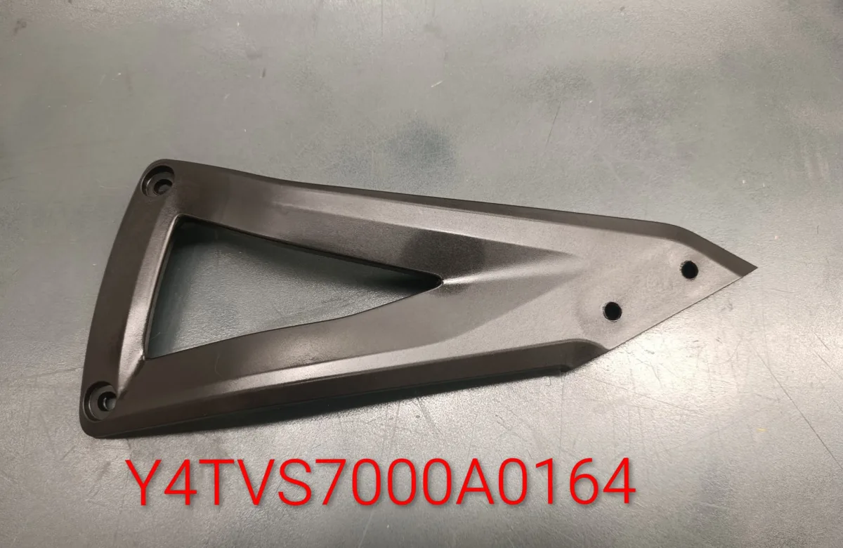TVS APACHE RTR 200 4V E5+ ARKA CAMURLUK ARKA BRAKET SAG