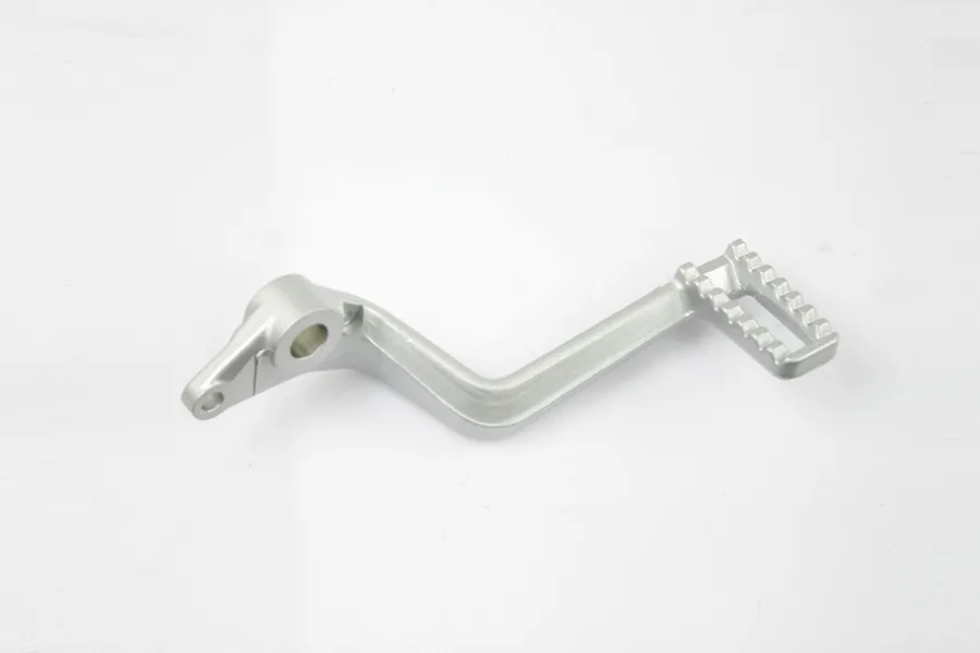 CFMOTO CF MT 650 ARKA FREN PEDALI