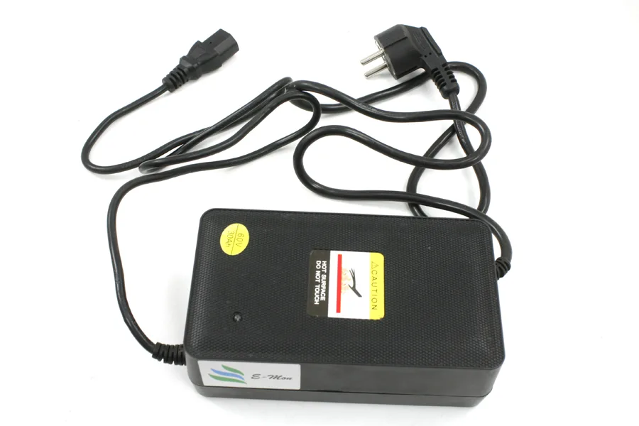 E-MON MIRACLE 3.0 SARJ CIHAZI 60V 28AH (DC 73.5V 5A)