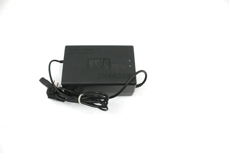 E-MON TT 3000 SARJ CIHAZI 72V 32AH (DC 88.5V 4A)