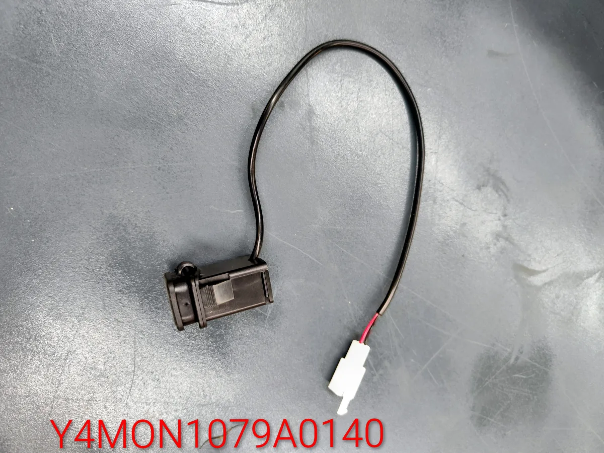 MONDIAL 125 VELOMAX USB GIRISI