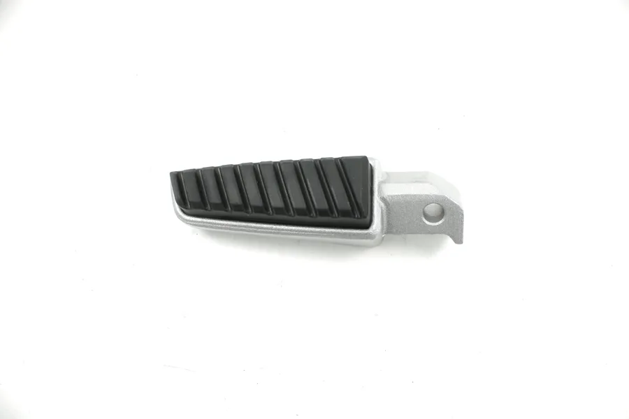 CF MOTO 250NK ARKA BASAMAK KOMPLE SAG
